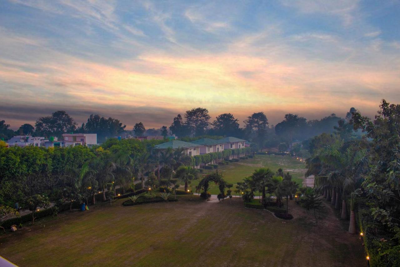The Tattwaa Corbett Spa And Resort Rāmnagar Extérieur photo